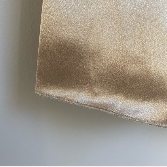 Midi Cream Skirt - Picture 4 of 6